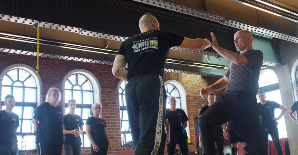 krav maga jako samoobrona, treningi łódź, jacek walczak, ekspert krav maagi, najwyższy stopień krav maga w Polsce